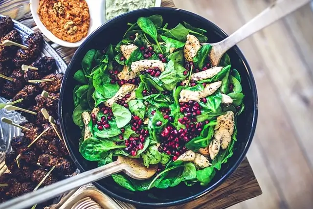 Root chakra salad